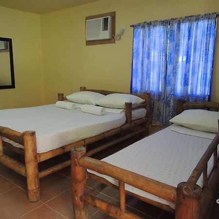 Gorion Beach Resort Samboan Exterior photo